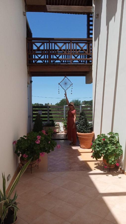 Giovanni Mare Kourouta Bagian luar foto